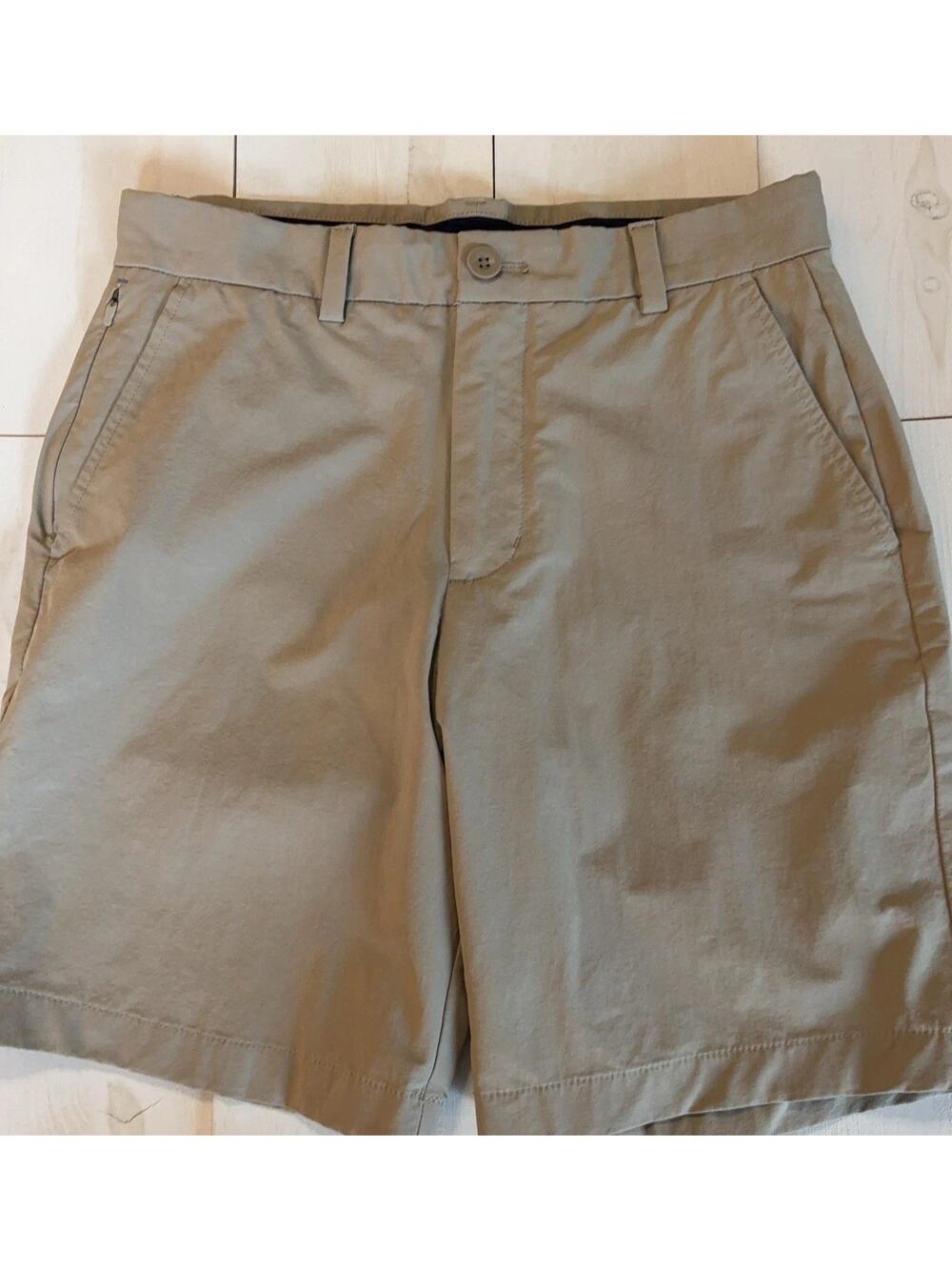 Vineyard Vines On-The-Go OTG Shorts Mens 28 Beige Stretch Chino Golf Performance